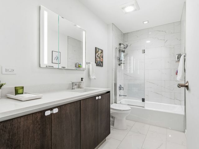 505 N McClurg Court 2301, Chicago, IL 60611
