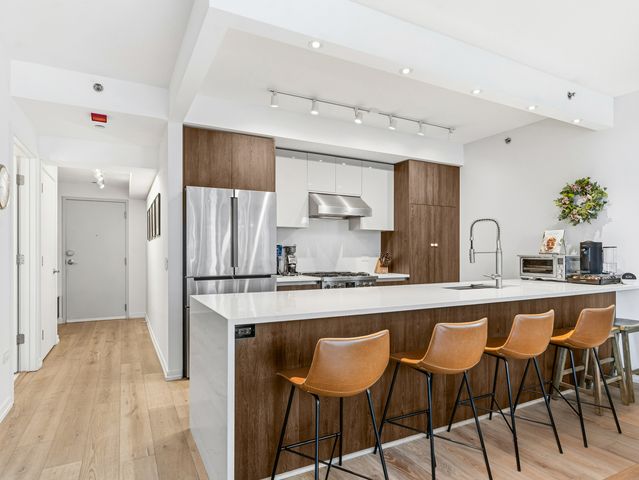505 N McClurg Court 2301, Chicago, IL 60611