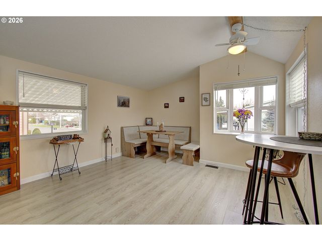 5101 Ne 121ST Ave 9, Vancouver, WA 98682