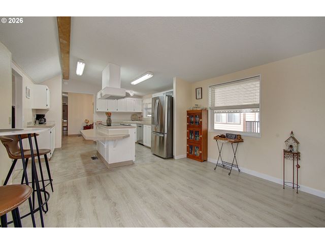 5101 Ne 121ST Ave 9, Vancouver, WA 98682