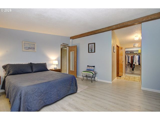 5101 Ne 121ST Ave 9, Vancouver, WA 98682