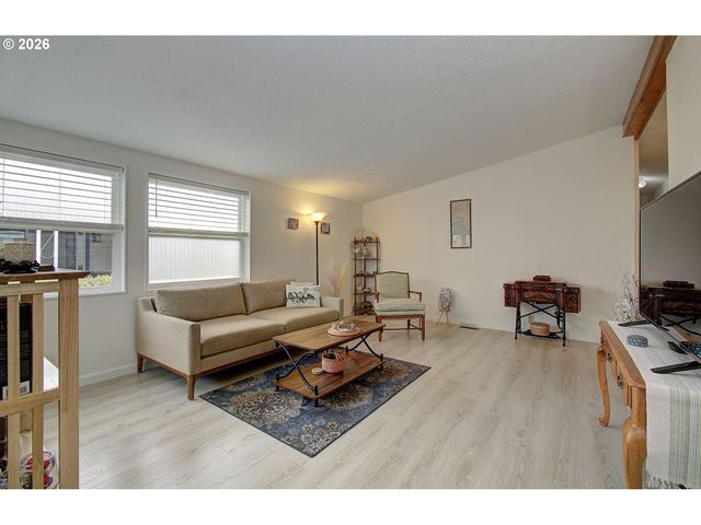 5101 Ne 121ST Ave 9, Vancouver, WA 98682