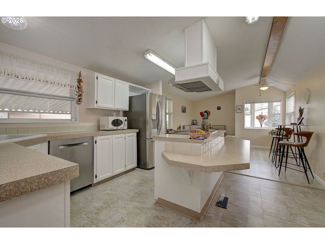 5101 Ne 121ST Ave 9, Vancouver, WA 98682