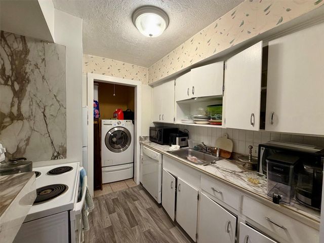 5615 Bissonnet Street 214 A, Houston, TX 77081
