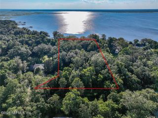 1356 SHADOW WOODS Lane, Fernandina Beach, FL 32034