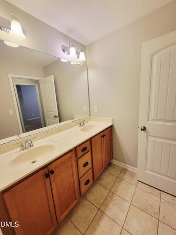 2425 Swans Rest Way, Raleigh, NC 27606