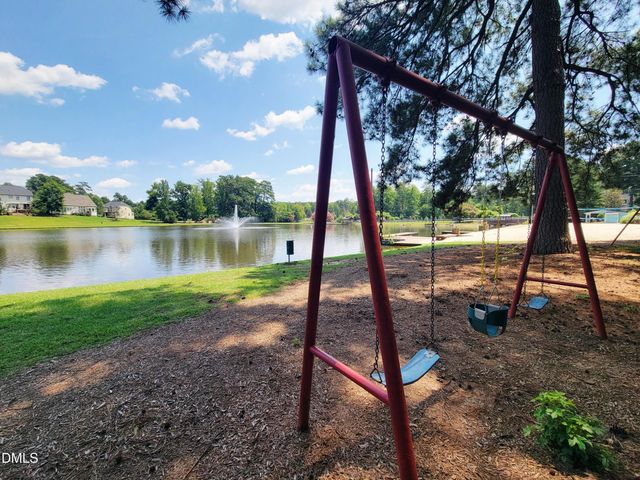 2425 Swans Rest Way, Raleigh, NC 27606