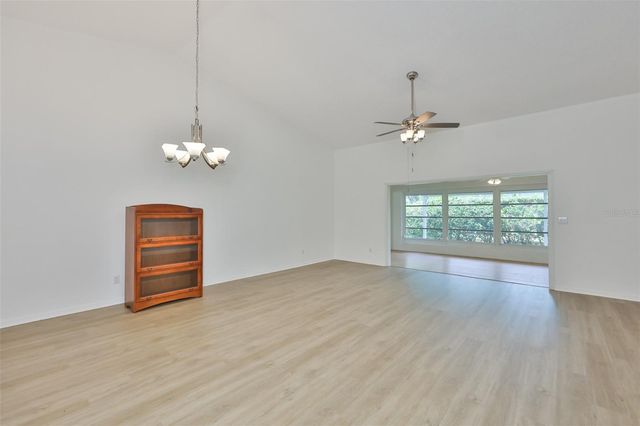 1001 OTTER MILL WAY, Sun City Center, FL 33573