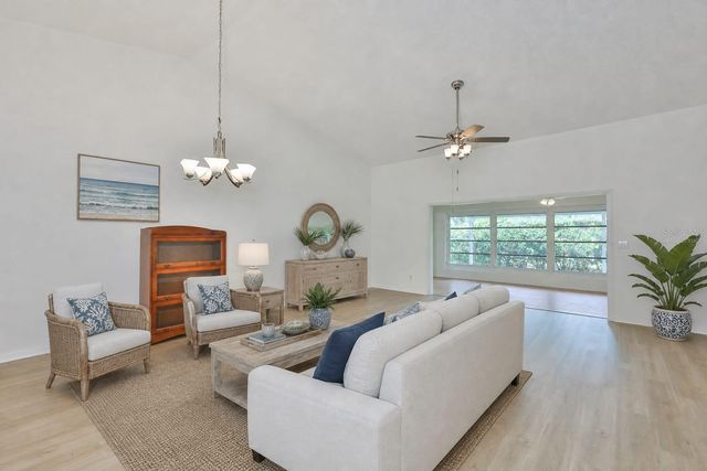 1001 OTTER MILL WAY, Sun City Center, FL 33573