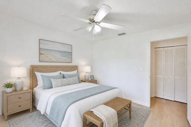 1001 OTTER MILL WAY, Sun City Center, FL 33573