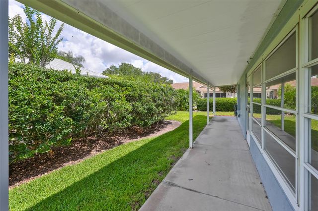 1001 OTTER MILL WAY, Sun City Center, FL 33573