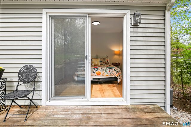 318 Mountain Road, Ridgefield, CT 06877