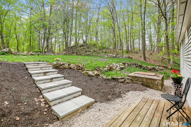 318 Mountain Road, Ridgefield, CT 06877