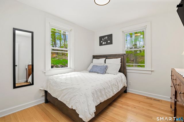 318 Mountain Road, Ridgefield, CT 06877