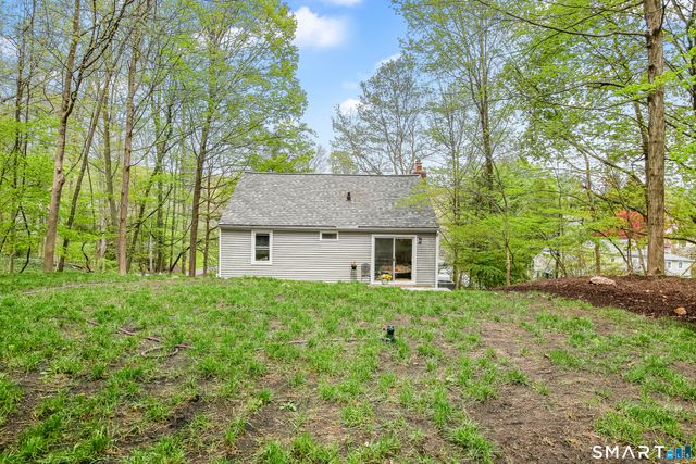 318 Mountain Road, Ridgefield, CT 06877