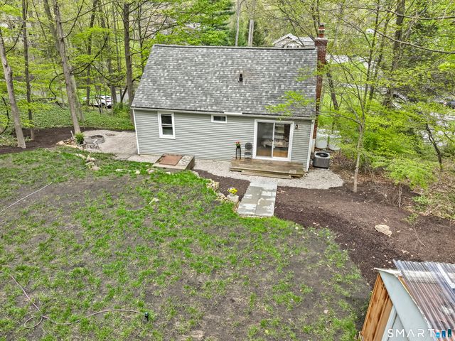 318 Mountain Road, Ridgefield, CT 06877
