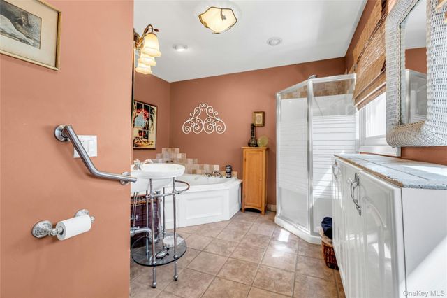 183 Division Avenue, Blue Point, NY 11715