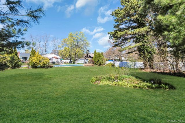 183 Division Avenue, Blue Point, NY 11715