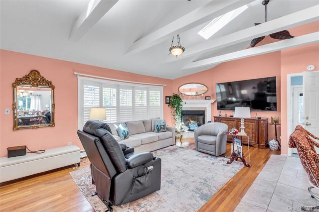 183 Division Avenue, Blue Point, NY 11715