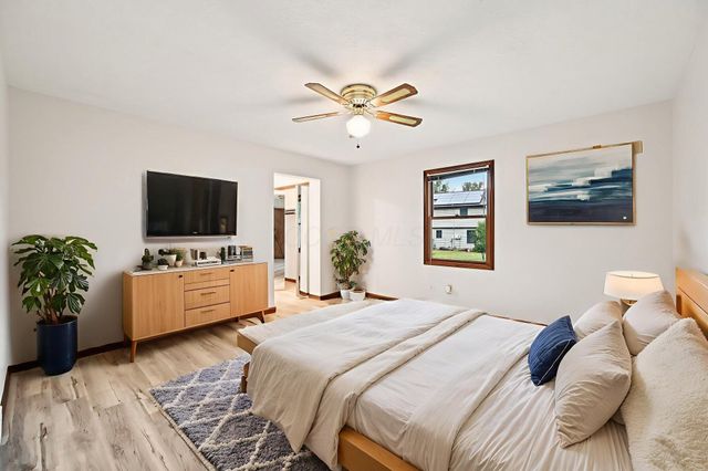 49 Iris Court SW, Etna, OH 43062