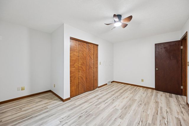 49 Iris Court SW, Etna, OH 43062