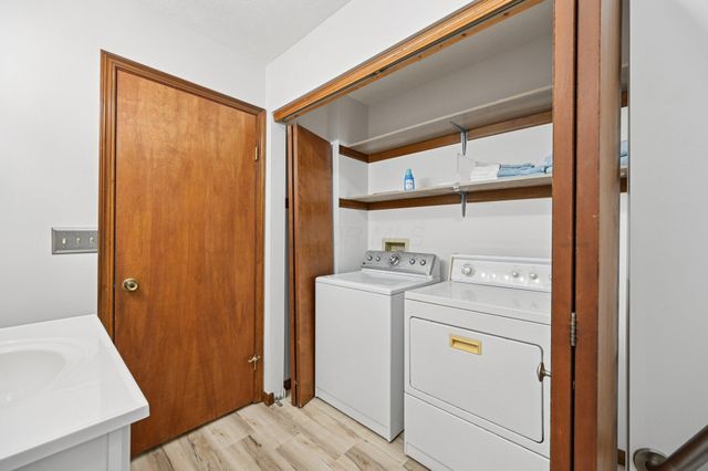 49 Iris Court SW, Etna, OH 43062