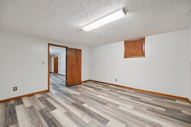 49 Iris Court SW, Etna, OH 43062