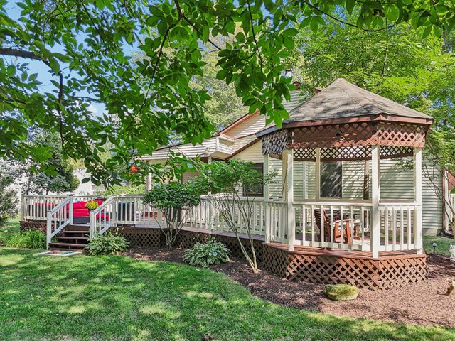 49 Iris Court SW, Etna, OH 43062