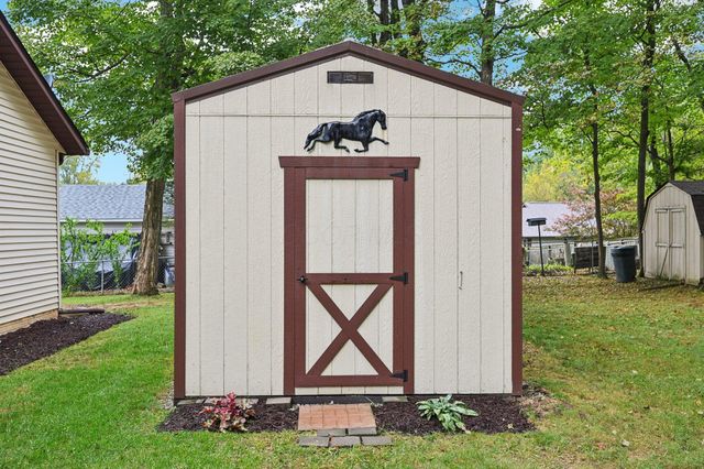 49 Iris Court SW, Etna, OH 43062