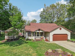 49 Iris Court SW, Etna, OH 43062