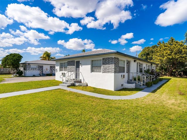 1239 NE 110th St, Miami, FL 33161