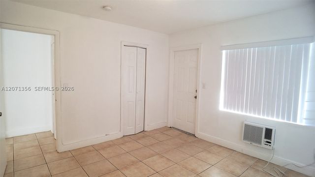 1239 NE 110th St, Miami, FL 33161