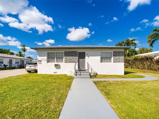 1239 NE 110th St, Miami, FL 33161
