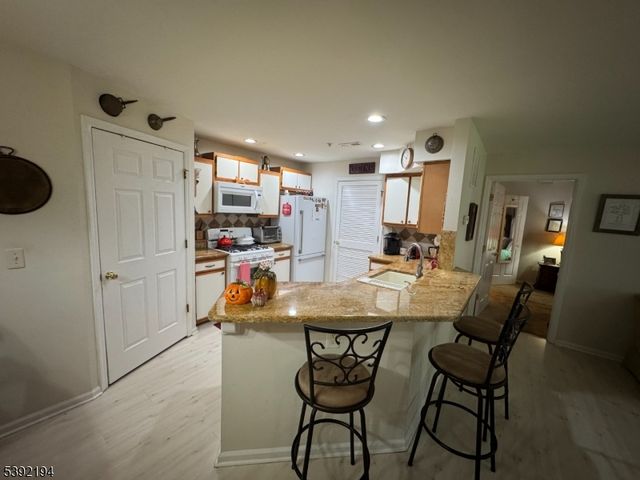 5314 Tudor Dr, Pequannock Twp., NJ 07444
