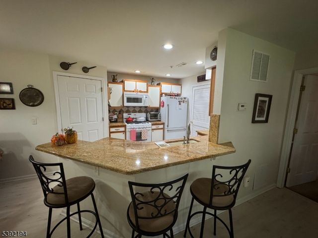 5314 Tudor Dr, Pequannock Twp., NJ 07444