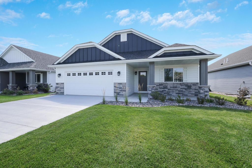 10022 177th Ave NW, Elk River, MN 55330