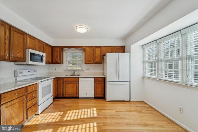 3405 BRIDLEWOOD DR, Glen Mills, PA 19342