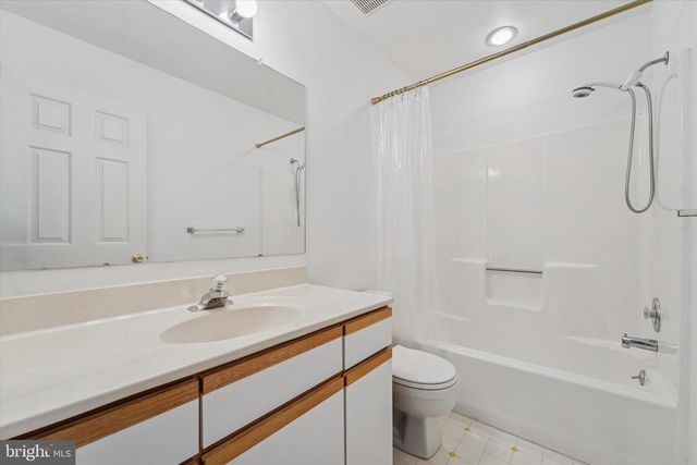 3405 BRIDLEWOOD DR, Glen Mills, PA 19342