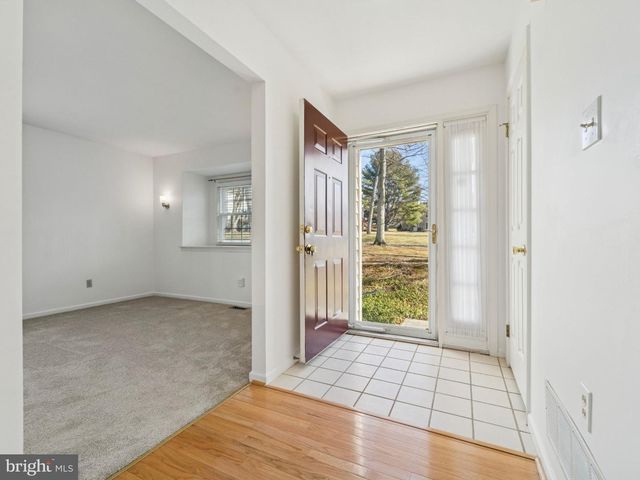 3405 BRIDLEWOOD DR, Glen Mills, PA 19342