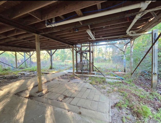 127 County Road 360, Splendora, TX 77372