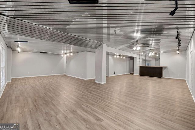 250 Shadowledge Lane, Roswell, GA 30076