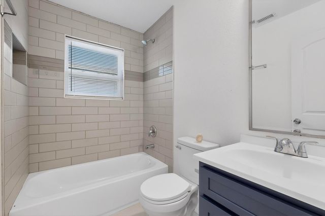 9526 Castlefield Drive, Dallas, TX 75227