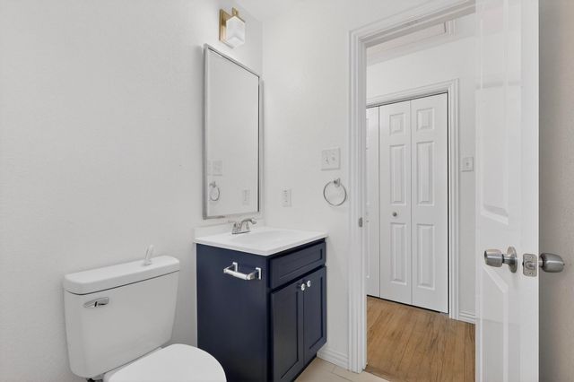 9526 Castlefield Drive, Dallas, TX 75227