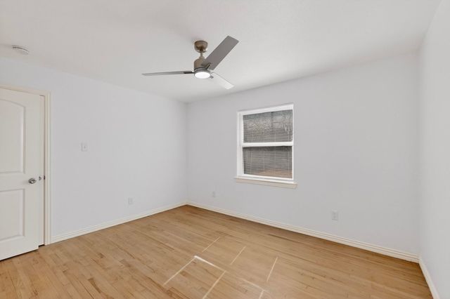 9526 Castlefield Drive, Dallas, TX 75227