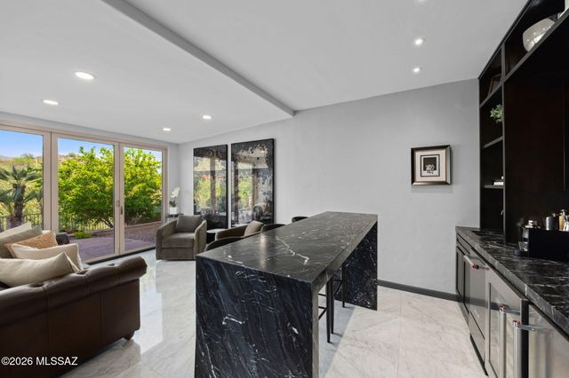 6194 N Placita Pajaro, Tucson, AZ 85718