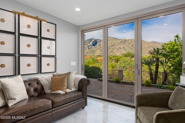 6194 N Placita Pajaro, Tucson, AZ 85718