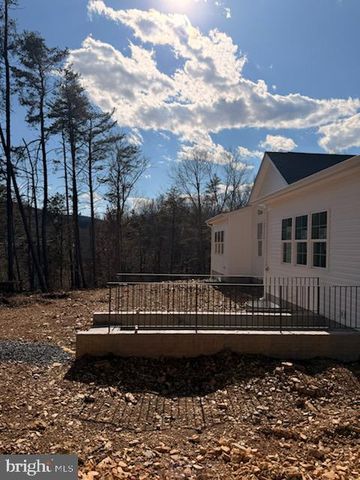 230 TRANQUIL WOOD LN, Winchester, VA 22602