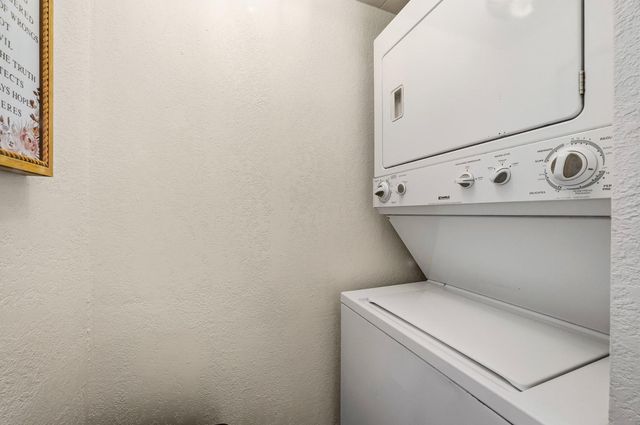 385 W Pierson Street E5, Phoenix, AZ 85013