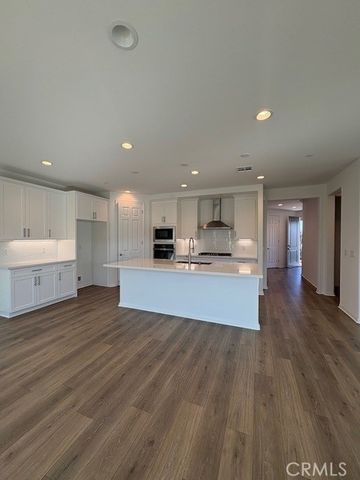 32133 Neal Lane, Menifee, CA 92584