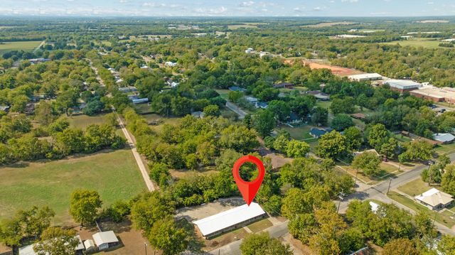 700 S Donoho Street 700, 702, 704, 706, 708, Clarksville, TX 75426